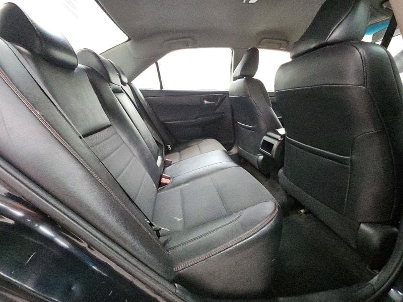 2017 TOYOTA CAMRY SE 10