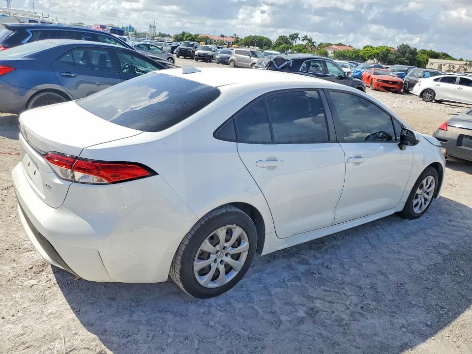 2021 TOYOTA COROLLA LE 3