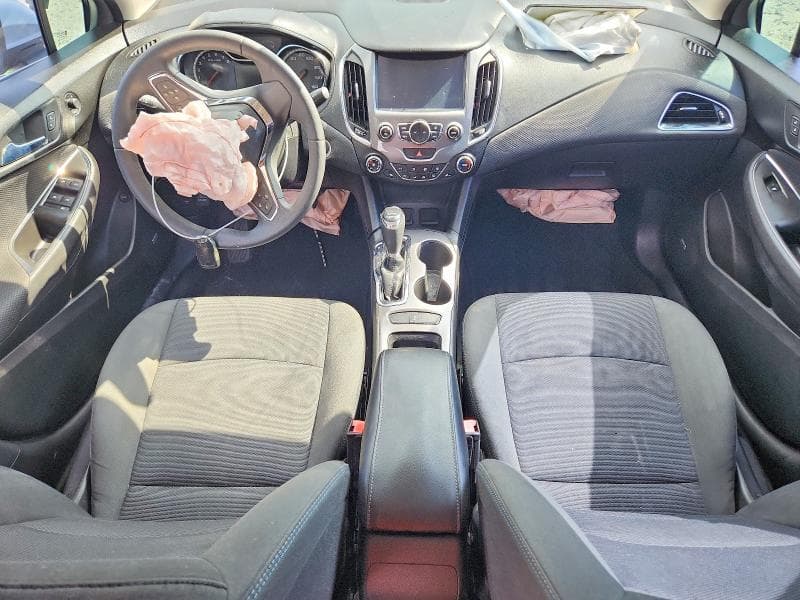 2017 CHEVROLET CRUZE LT 8