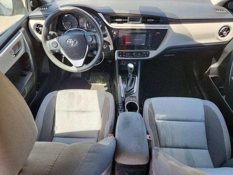 2017 TOYOTA COROLLA LE 8