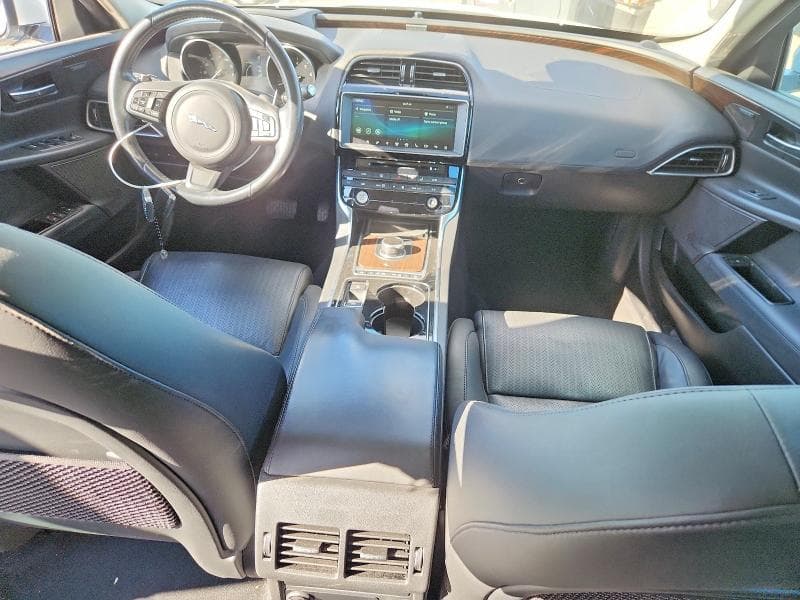 2017 JAGUAR XE FIRST EDITION 8