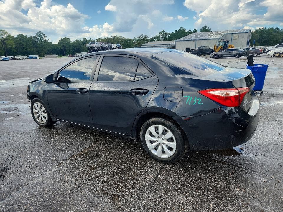 2018 TOYOTA COROLLA LE 2