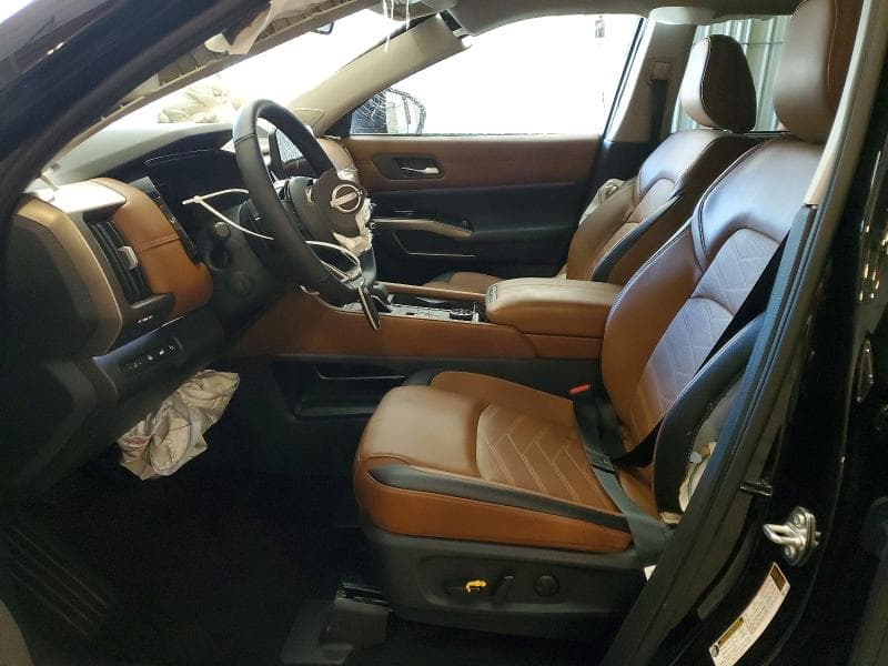 2025 NISSAN PATHFINDER PLATINUM 7