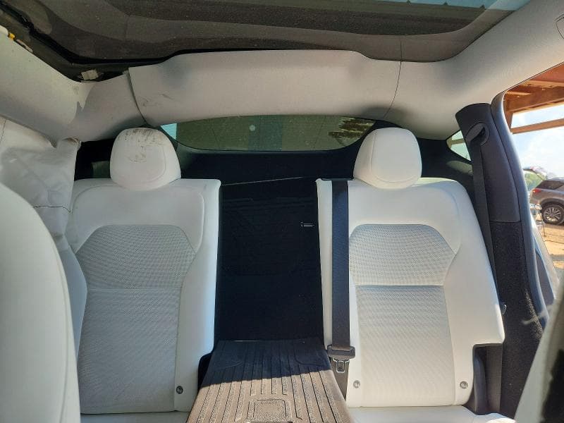 2026 TESLA MODEL Y 10