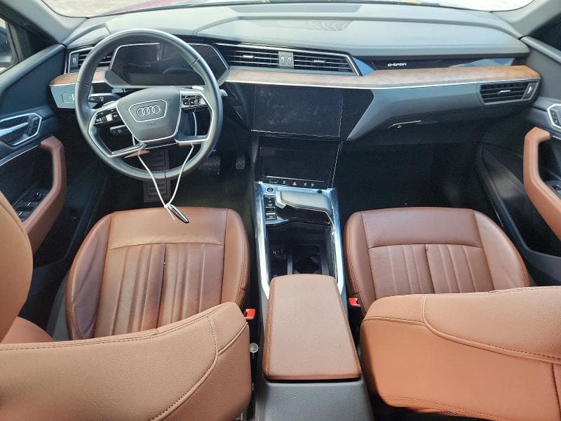 2022 AUDI E-TRON PREMIUM PLUS 8