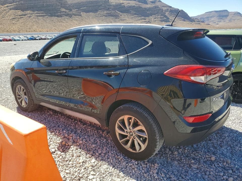 2017 HYUNDAI TUCSON SE 2