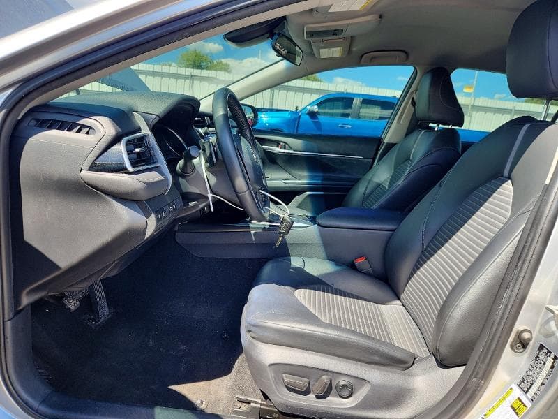 2018 TOYOTA CAMRY SE 7