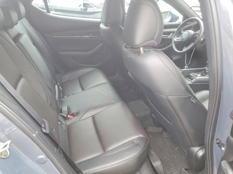 2023 MAZDA 3 PREMIUM 10