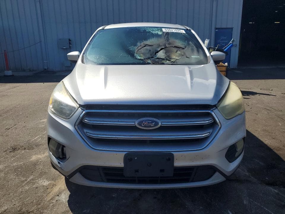 2017 FORD ESCAPE SE 5