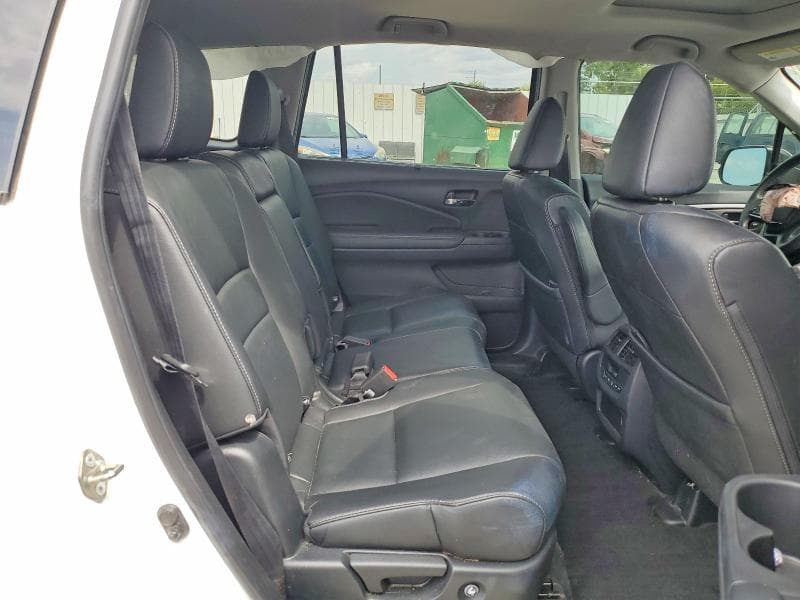 2021 HONDA PILOT SE 11