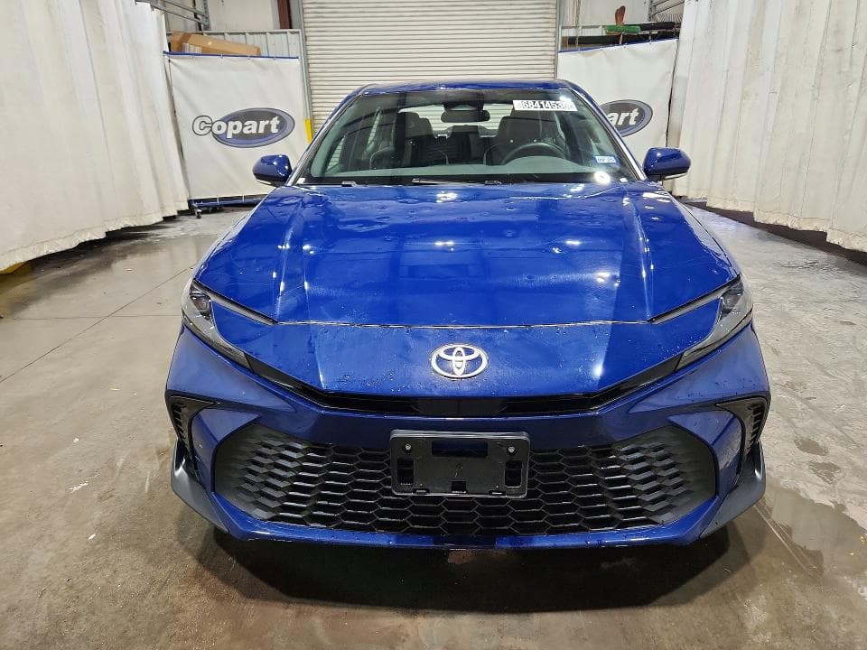 2026 TOYOTA CAMRY SE 5