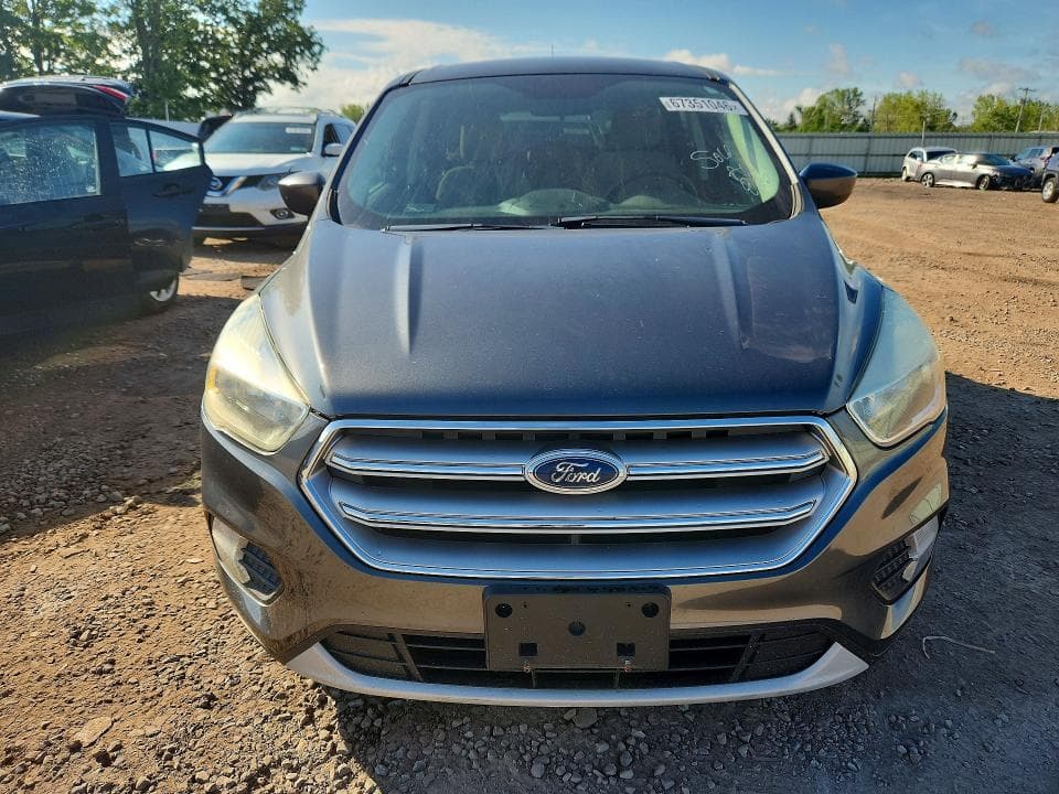 2017 FORD ESCAPE SE 5