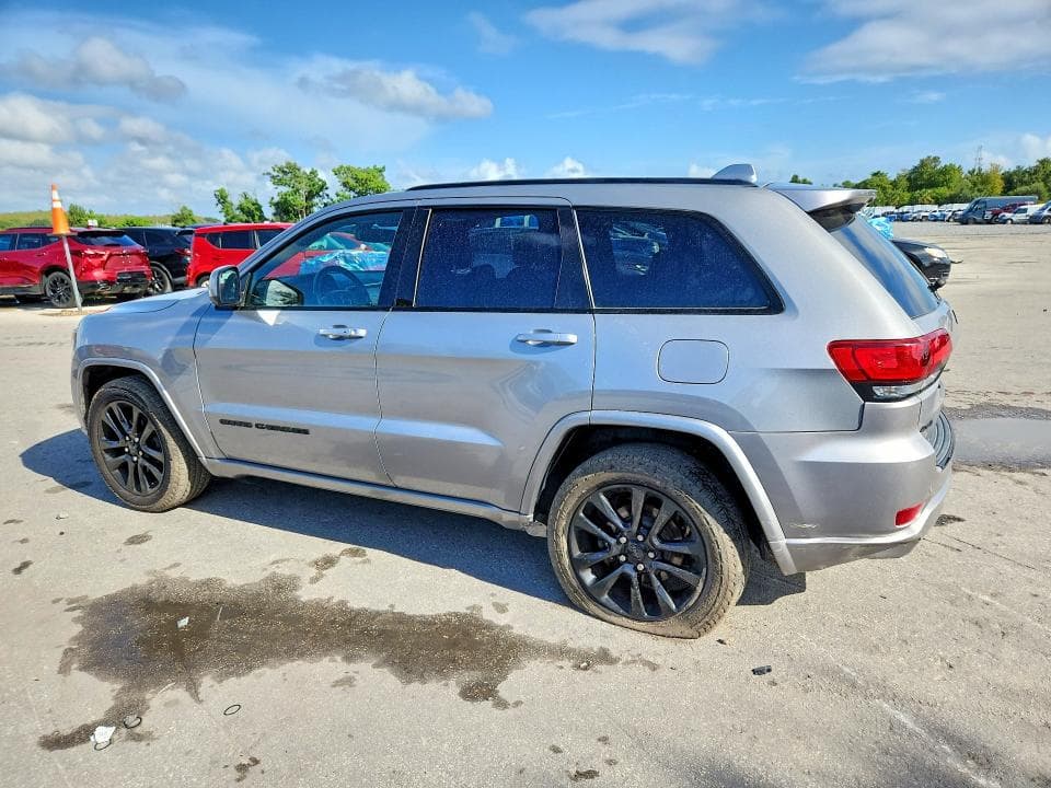 2018 JEEP GRAND CHEROKEE LAREDO 2