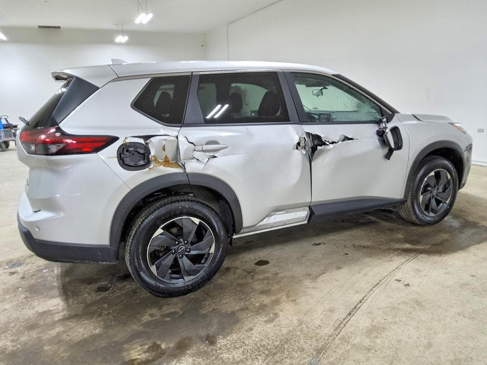 2024 NISSAN ROGUE SV 3