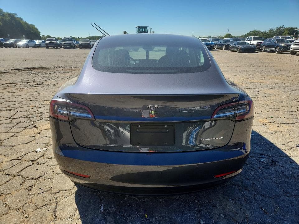 2018 TESLA MODEL 3 6