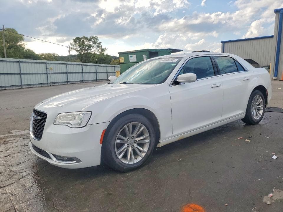2018 CHRYSLER 300 TOURING - 1