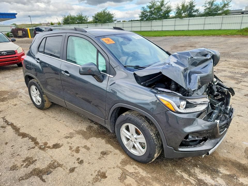 2017 CHEVROLET TRAX 1LT 4