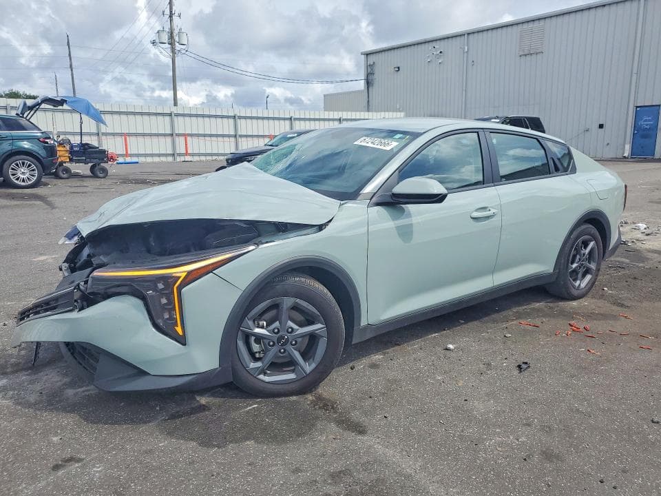 2025 KIA K4 LXS - 1