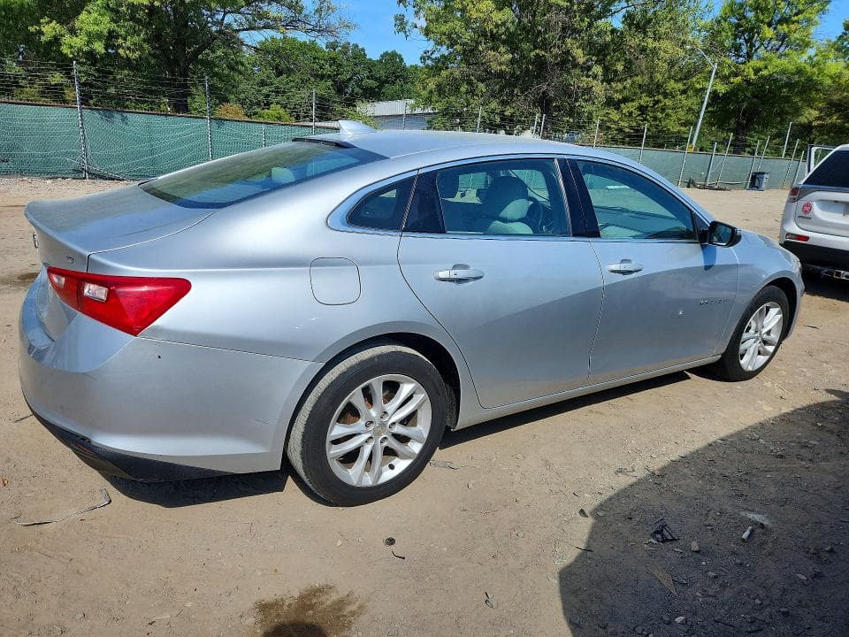 2017 CHEVROLET MALIBU LT 3