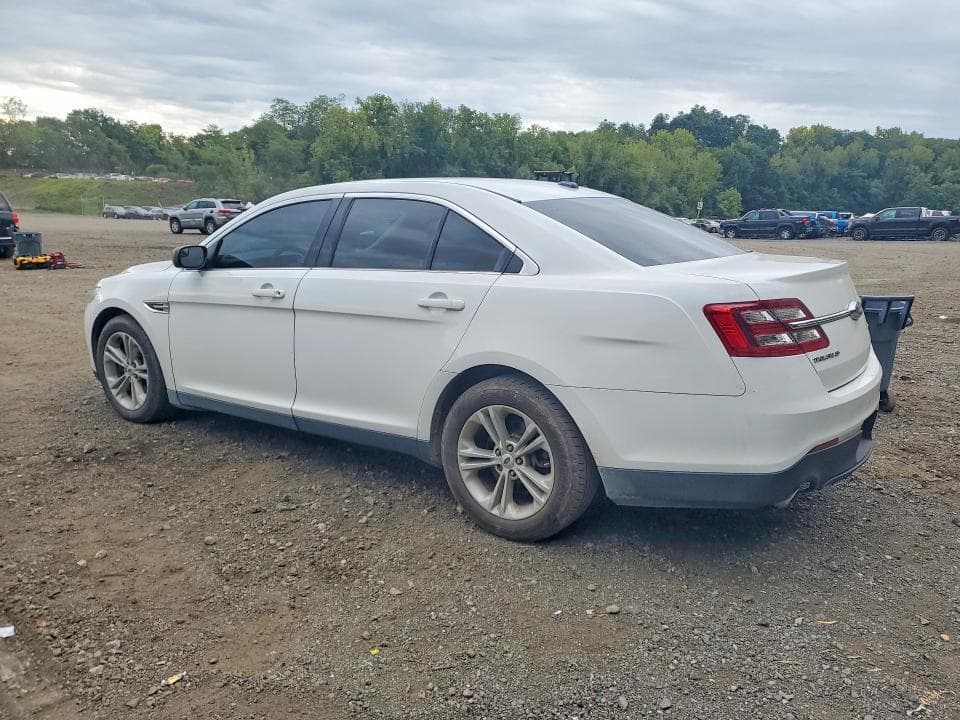 2017 FORD TAURUS SE 2