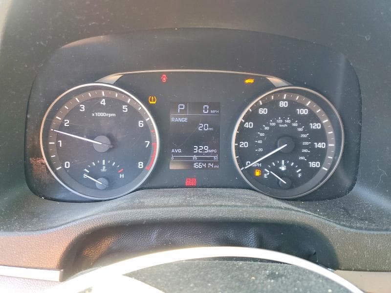 2018 HYUNDAI ELANTRA SE 9