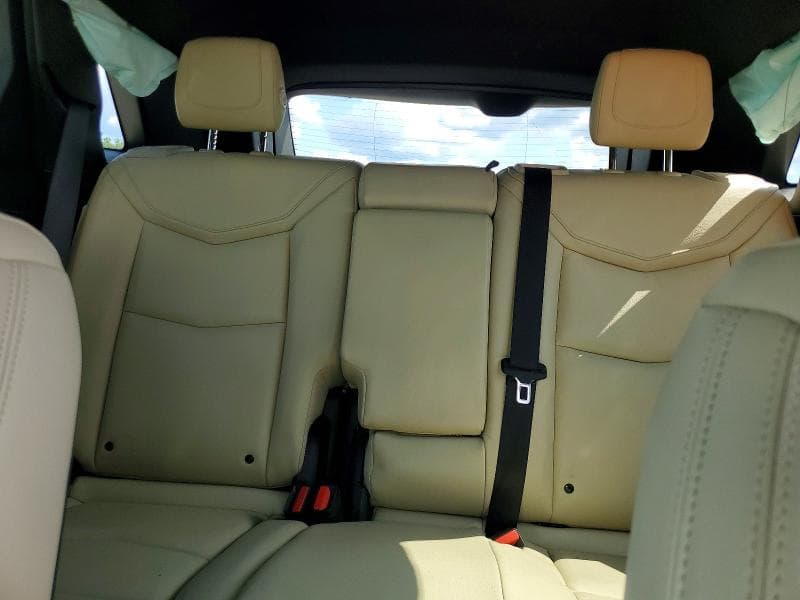 2017 CADILLAC XT5 10