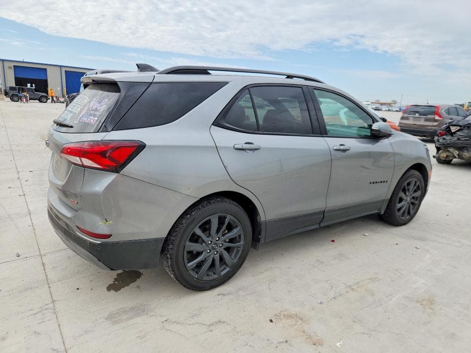 2023 CHEVROLET EQUINOX RS 3