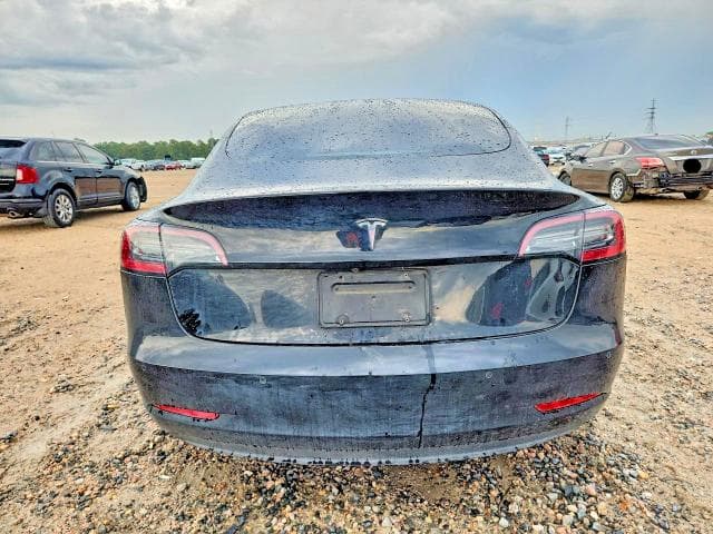 2019 TESLA MODEL 3 6