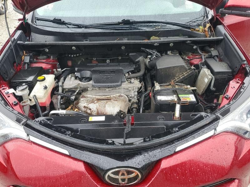 2018 TOYOTA RAV4 XLE 12