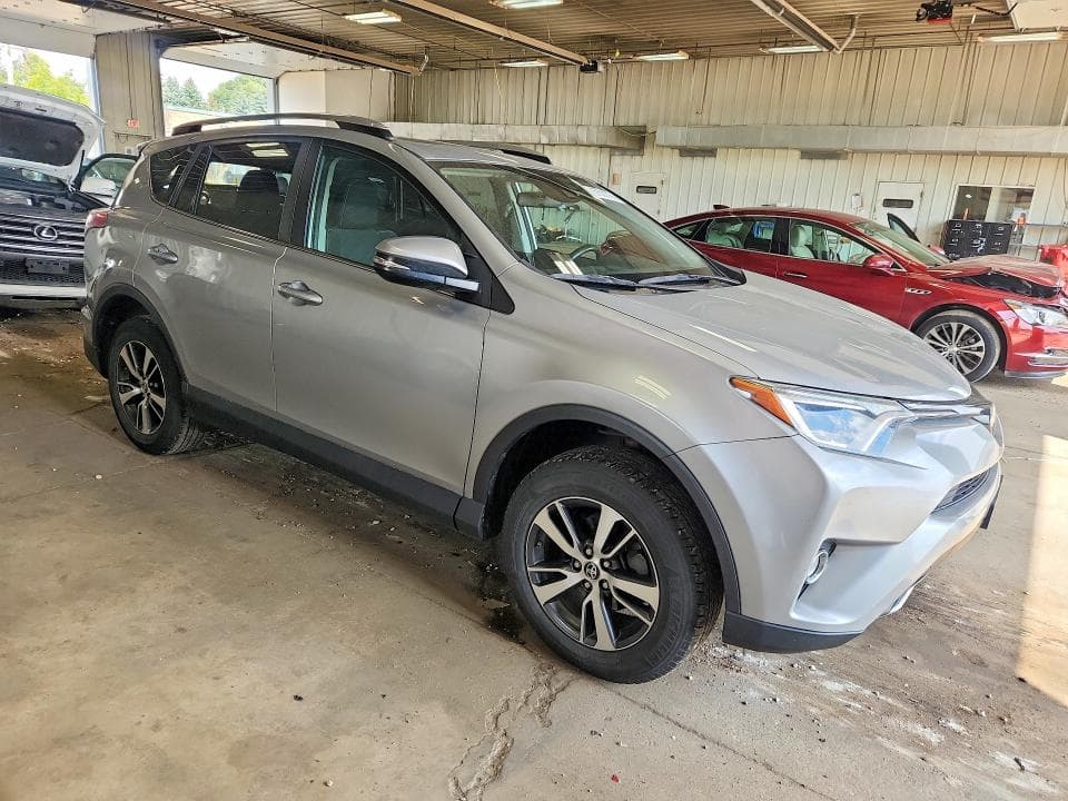 2018 TOYOTA RAV4 XLE 4