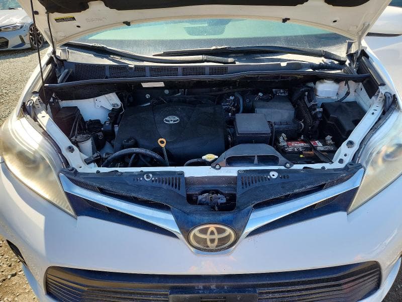 2020 TOYOTA SIENNA E GRADE 12