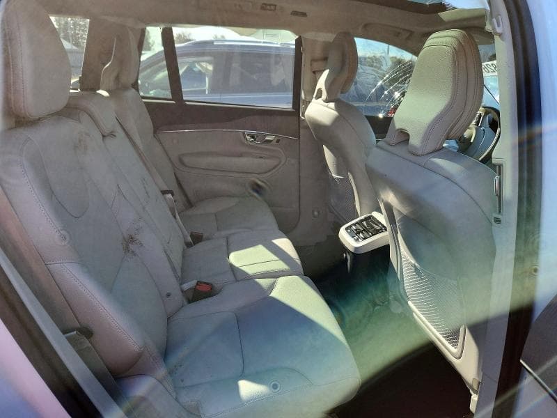 2025 VOLVO XC90 PLUS 11