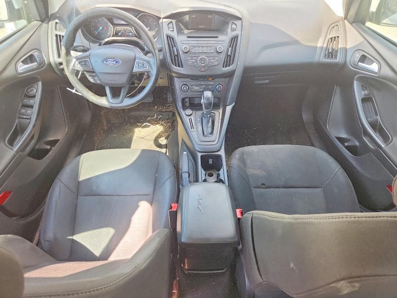 2017 FORD FOCUS SE 8
