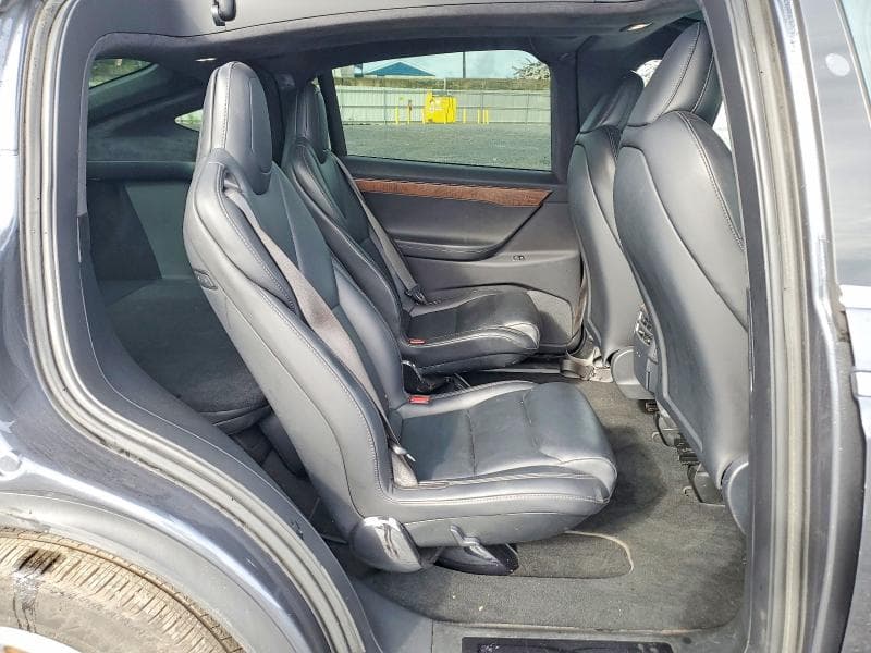 2020 TESLA MODEL X 11