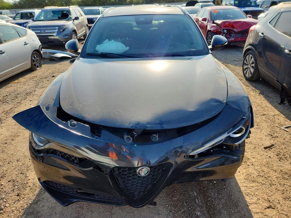 2020 ALFA ROMEO STELVIO 5