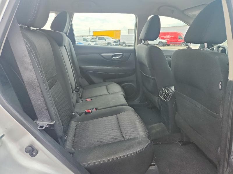 2018 NISSAN ROGUE S 11