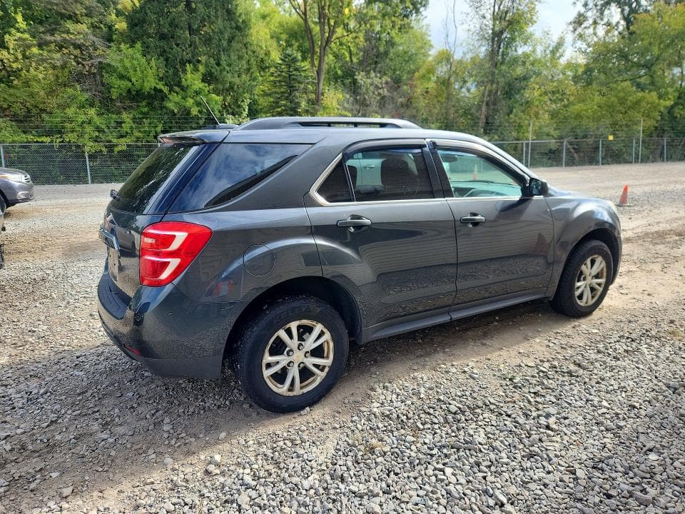 2017 CHEVROLET EQUINOX LT 3