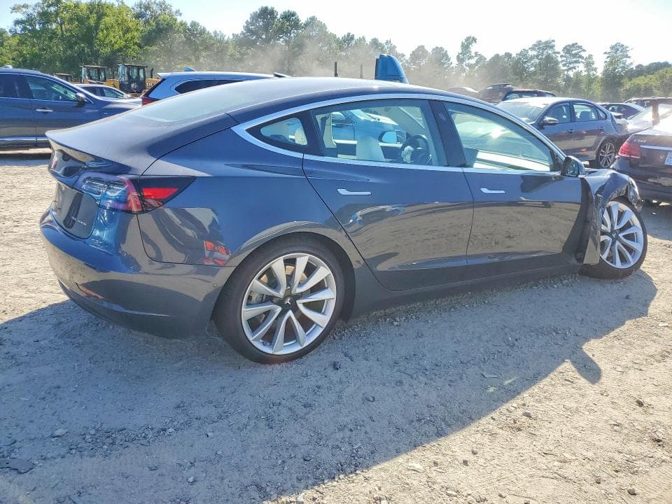 2018 TESLA MODEL 3 3