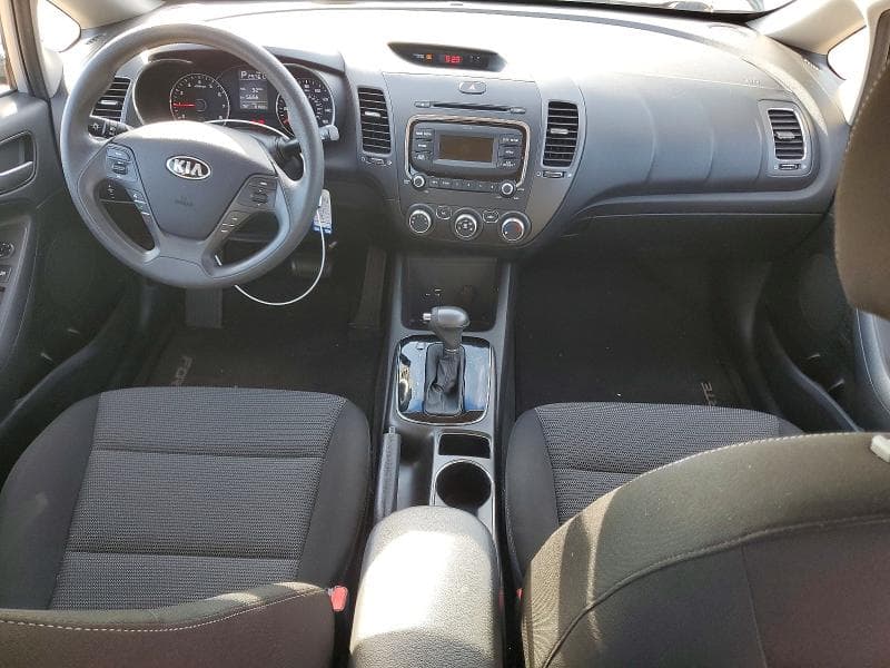 2017 KIA FORTE LX 8
