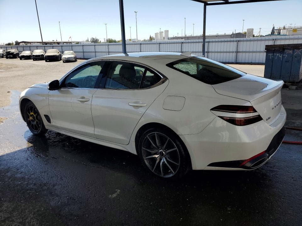 2026 GENESIS G70 2.5T STANDARD 2