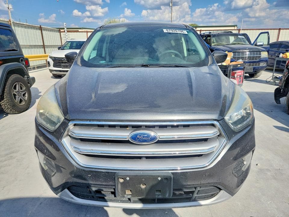 2017 FORD ESCAPE SE 5