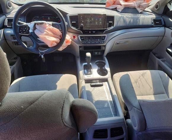 2019 HONDA PILOT EX 8