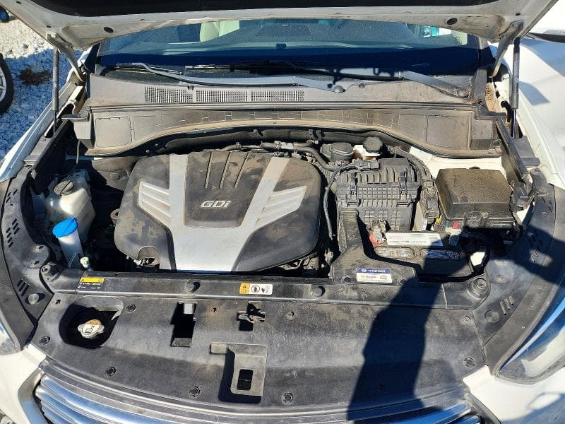 2017 HYUNDAI SANTA FE SE 12