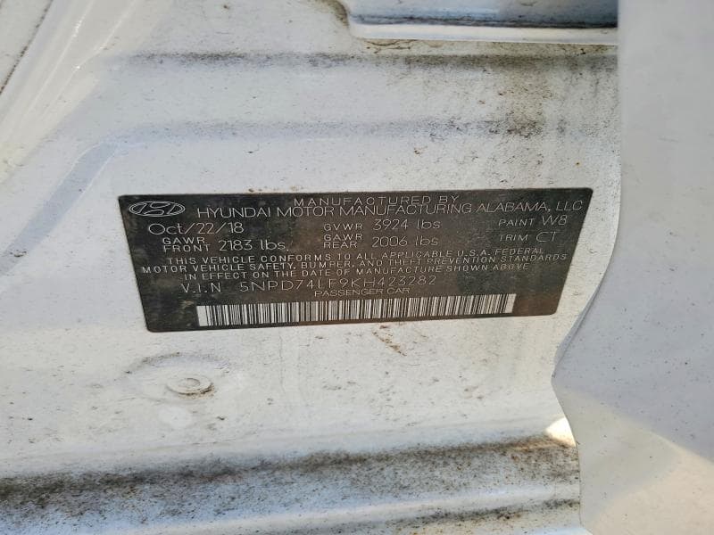 2019 HYUNDAI ELANTRA SE 12