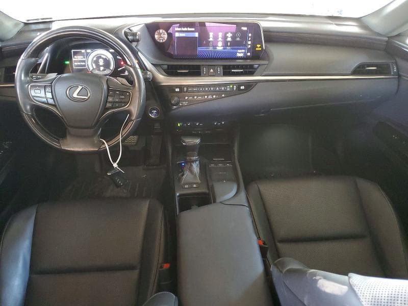 2020 LEXUS ES 8