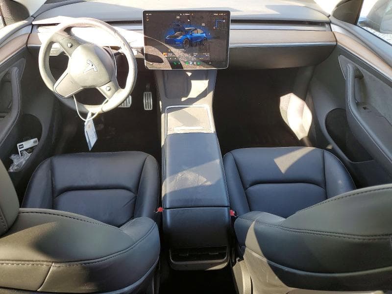 2023 TESLA MODEL Y 8