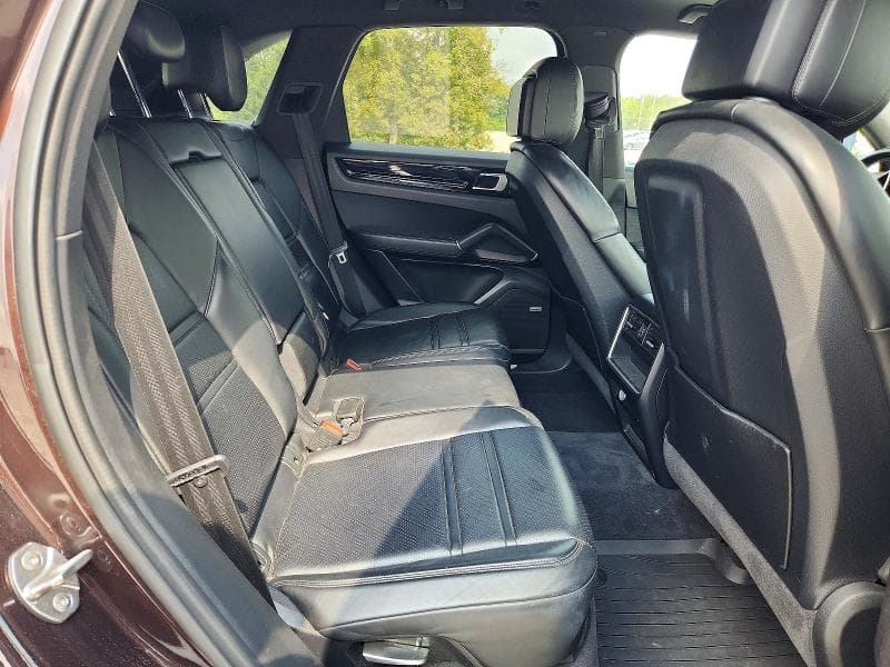 2019 PORSCHE CAYENNE 11