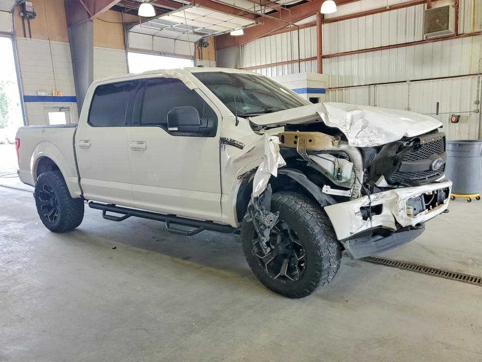 2017 FORD F150 SUPERCREW 4