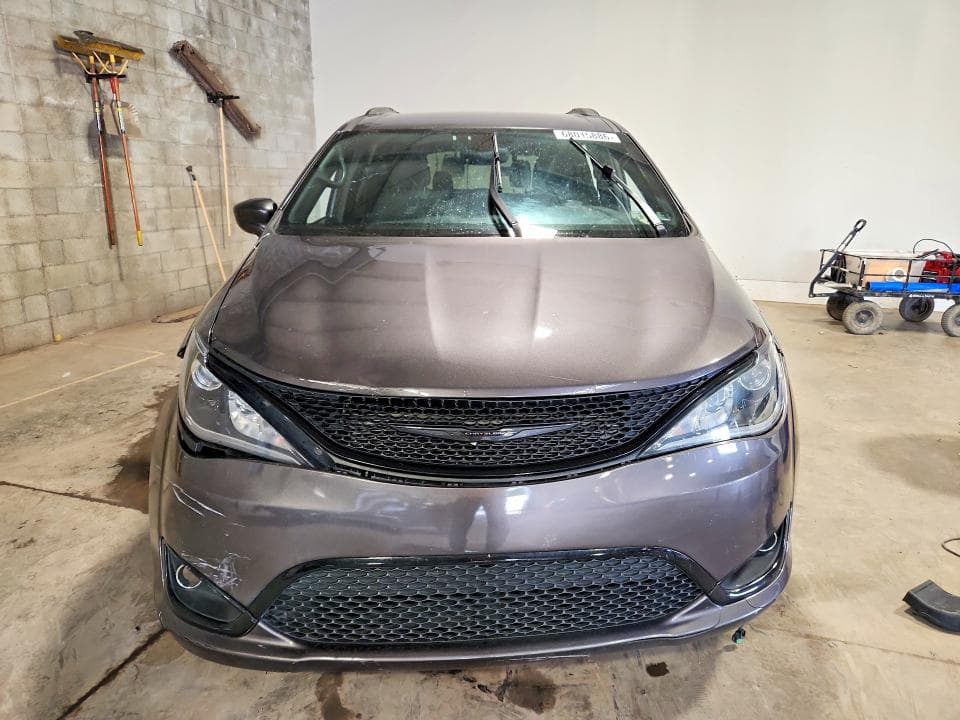 2019 CHRYSLER PACIFICA TOURING PLUS 5