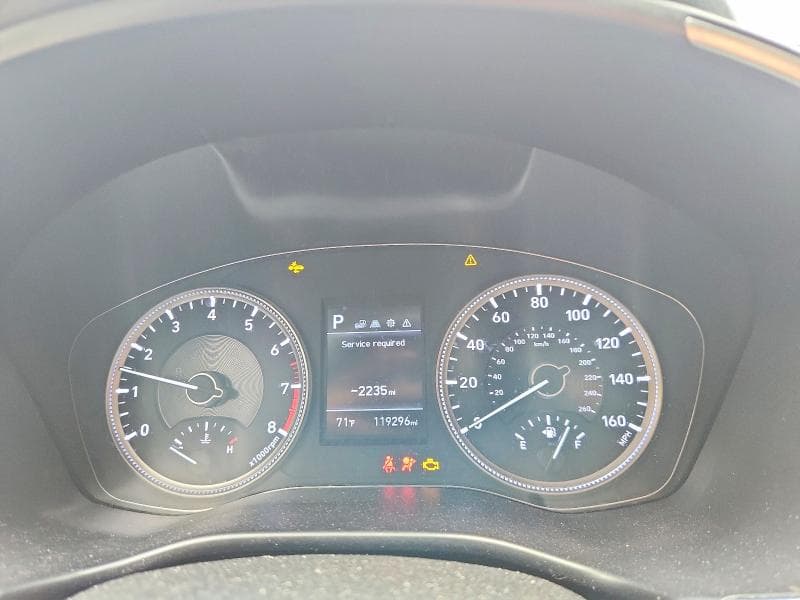 2019 HYUNDAI SANTA FE SE 9